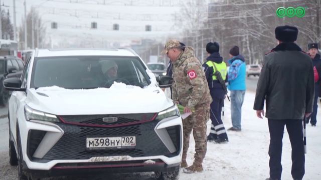 «Цветочный патруль» на дорогах Уфы. ГАИ провела акцию, посвященную Международному женскому дню