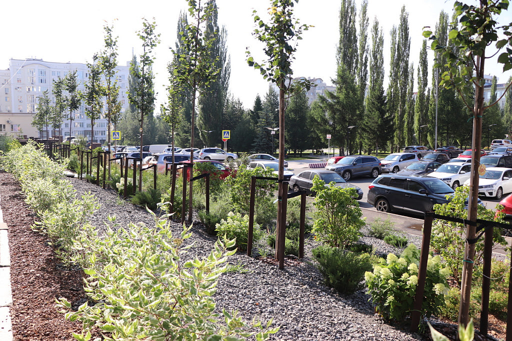 Уютный скверик на Карла Маркса