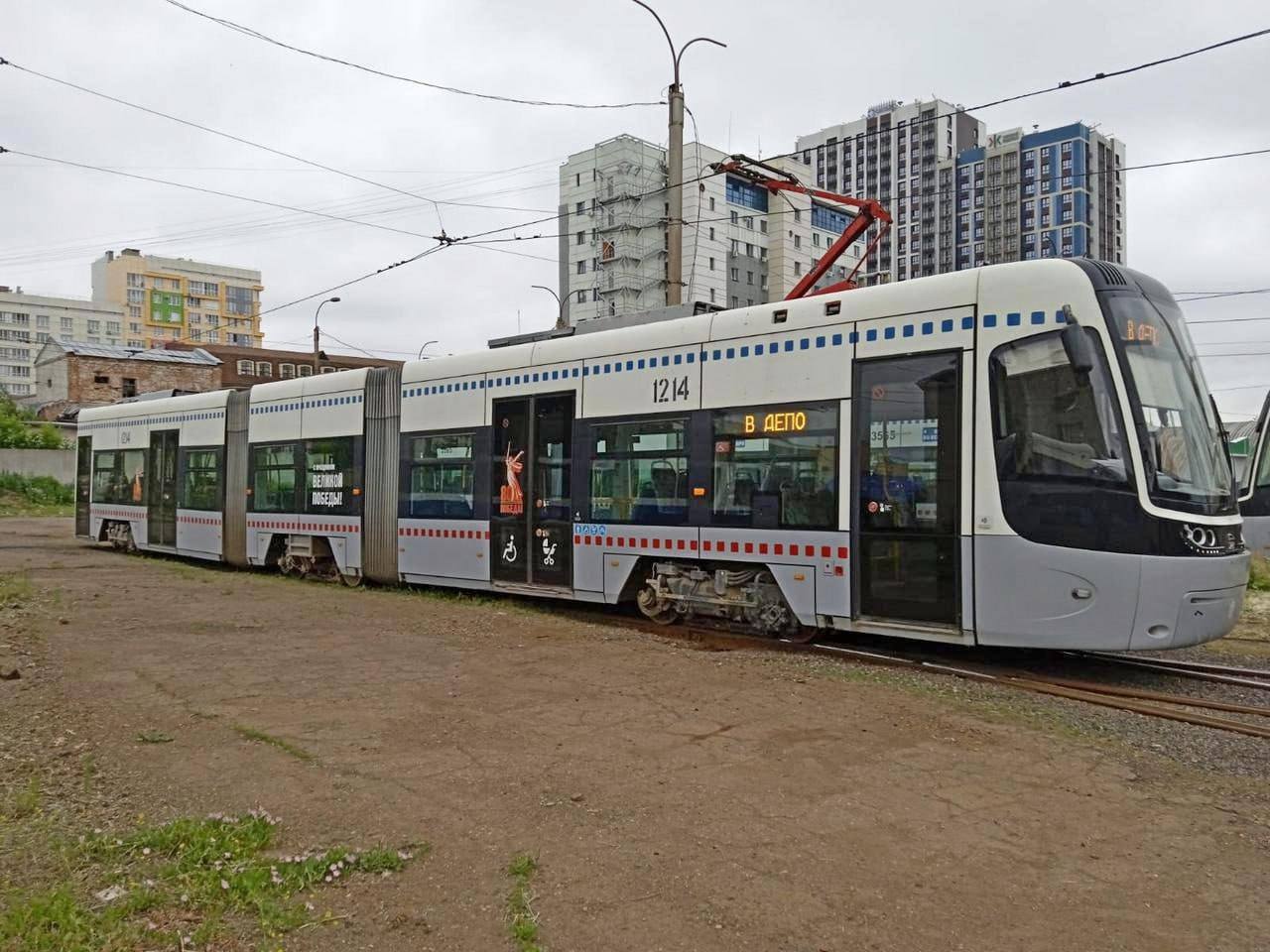 В Уфу доставили 21 трамвай из Москвы