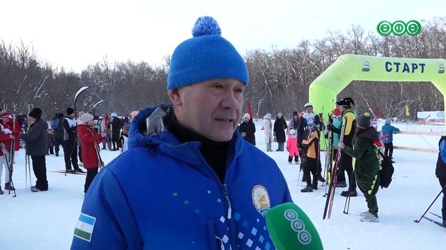 В парке им. Гафури проходил костюмированный забег на лыжах