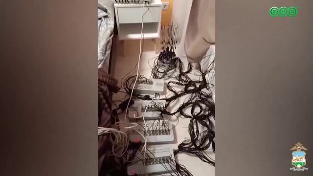 Студент превратил съемную квартиру в Уфе в узел связи для мошенников