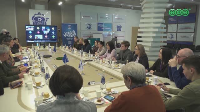 Официально работающие семьи с 2 и более детьми смогут возвращать 7% НДФЛ