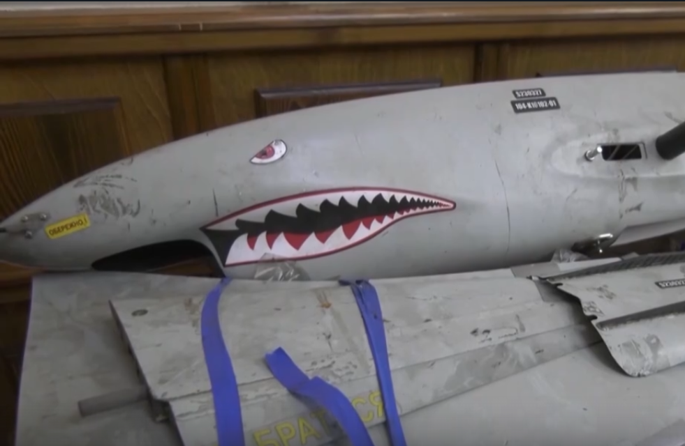 Участник СВО передал для мобильного музея СВО 2 трофейных беспилотника ВСУ