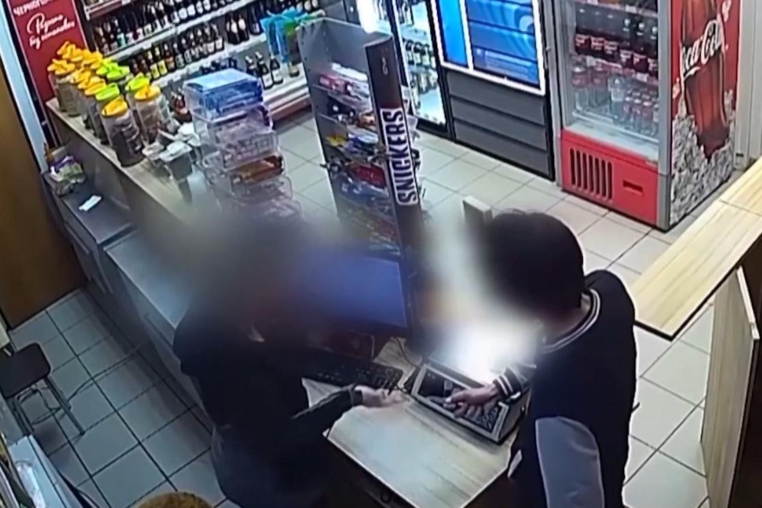 В Уфе мужчина совершил разбойные нападения на ларьки