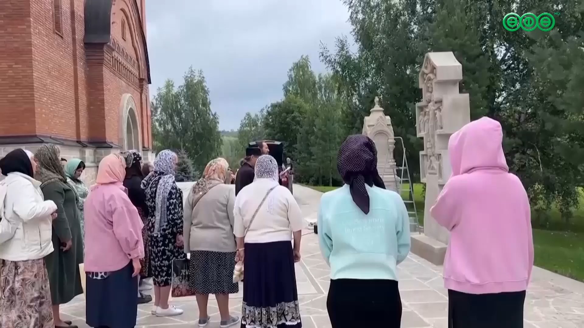 Семьи участников СВО посетили "Святые кустики"