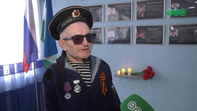 К учащимся Морского центра имени Бакаева приехал уфимский волонтер серебряного возраста Юрий Иванов