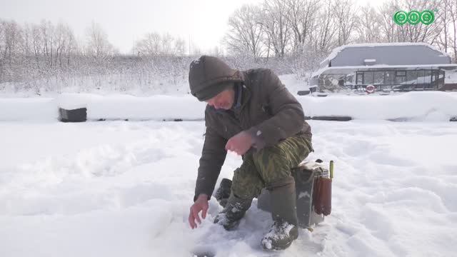 С начала зимы спасатели провели инструктажи по безопасности на льду для более чем 2,5 тысяч горожан